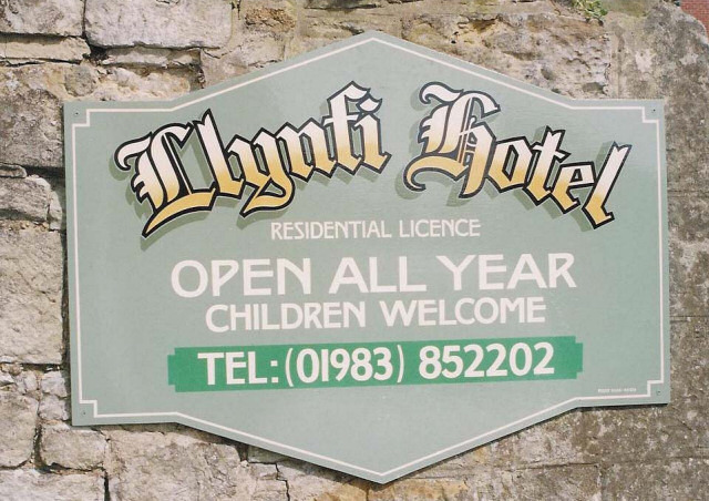 creative lettering and design - Perry Signs