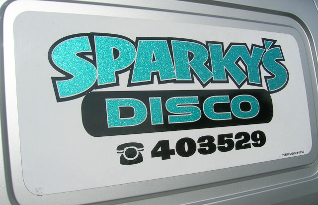 creative lettering and design - Perry Signs
